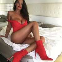 Erdemli Bölgesinin Muhteşem Escort Bayanı: Zarif ve Tutkulu
