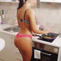 Mezitli'deki Göz Kamaştırıcı Escort Bayan